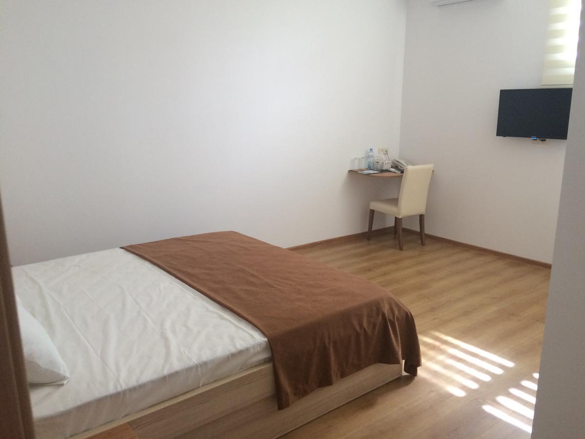 Hotel Marseille باتومي المظهر الخارجي الصورة