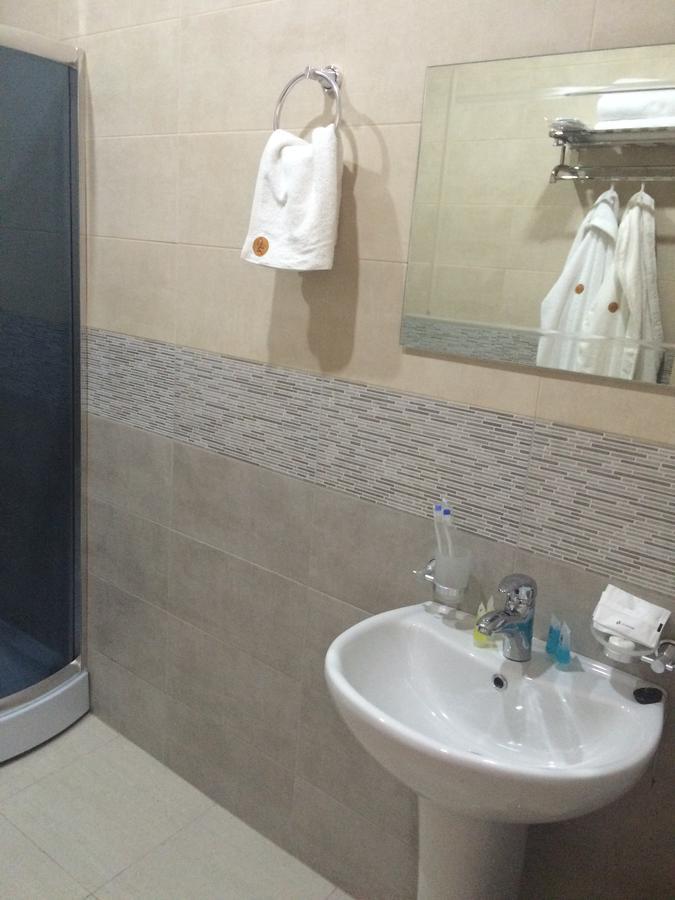 Hotel Marseille باتومي المظهر الخارجي الصورة