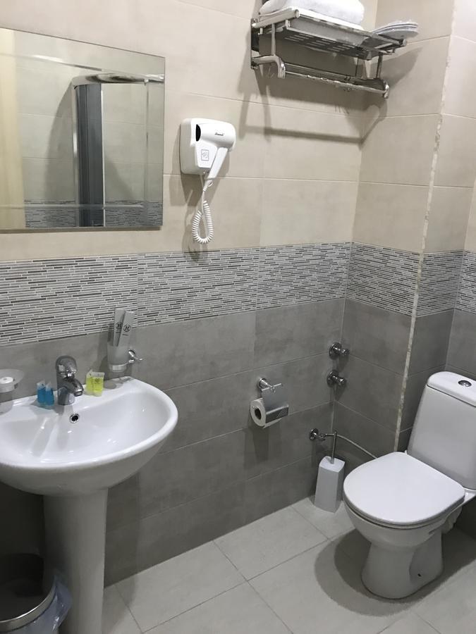 Hotel Marseille باتومي المظهر الخارجي الصورة