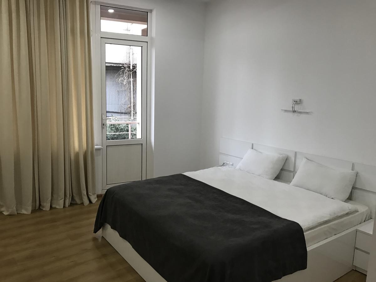 Hotel Marseille باتومي المظهر الخارجي الصورة