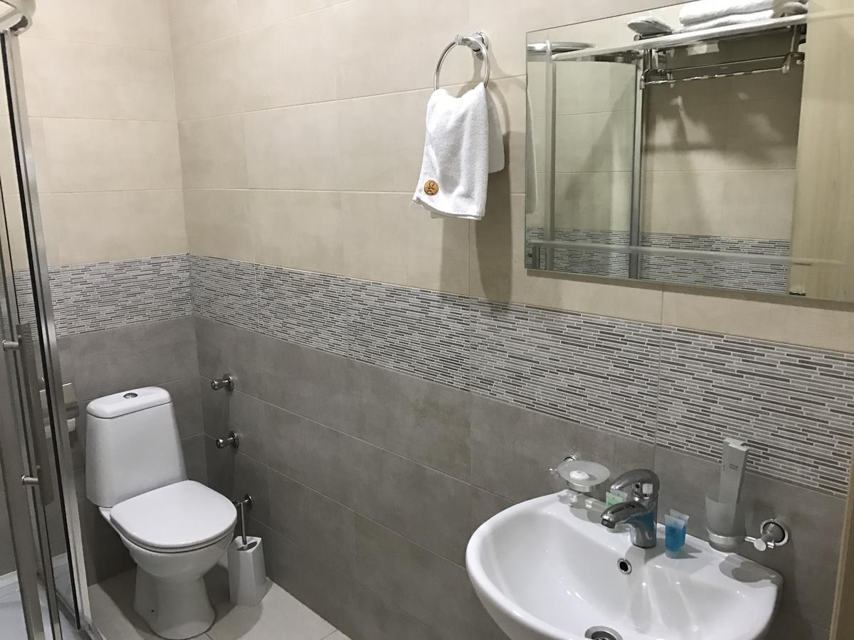 Hotel Marseille باتومي المظهر الخارجي الصورة