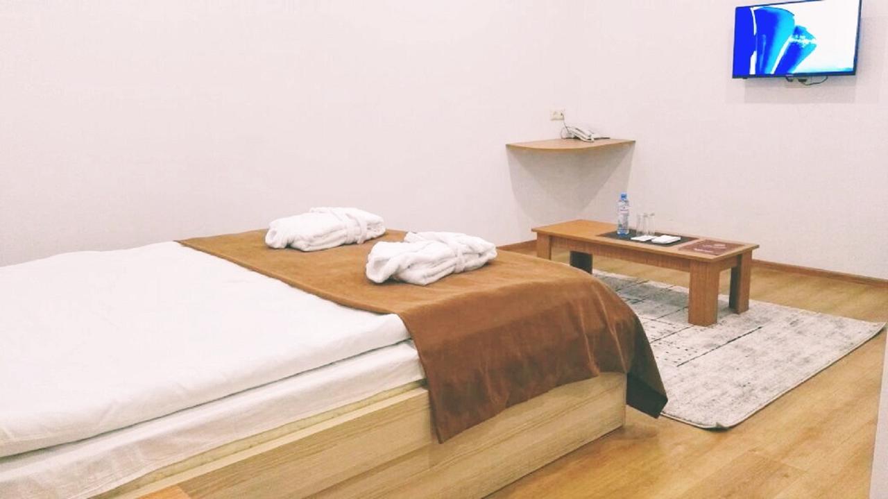 Hotel Marseille باتومي المظهر الخارجي الصورة