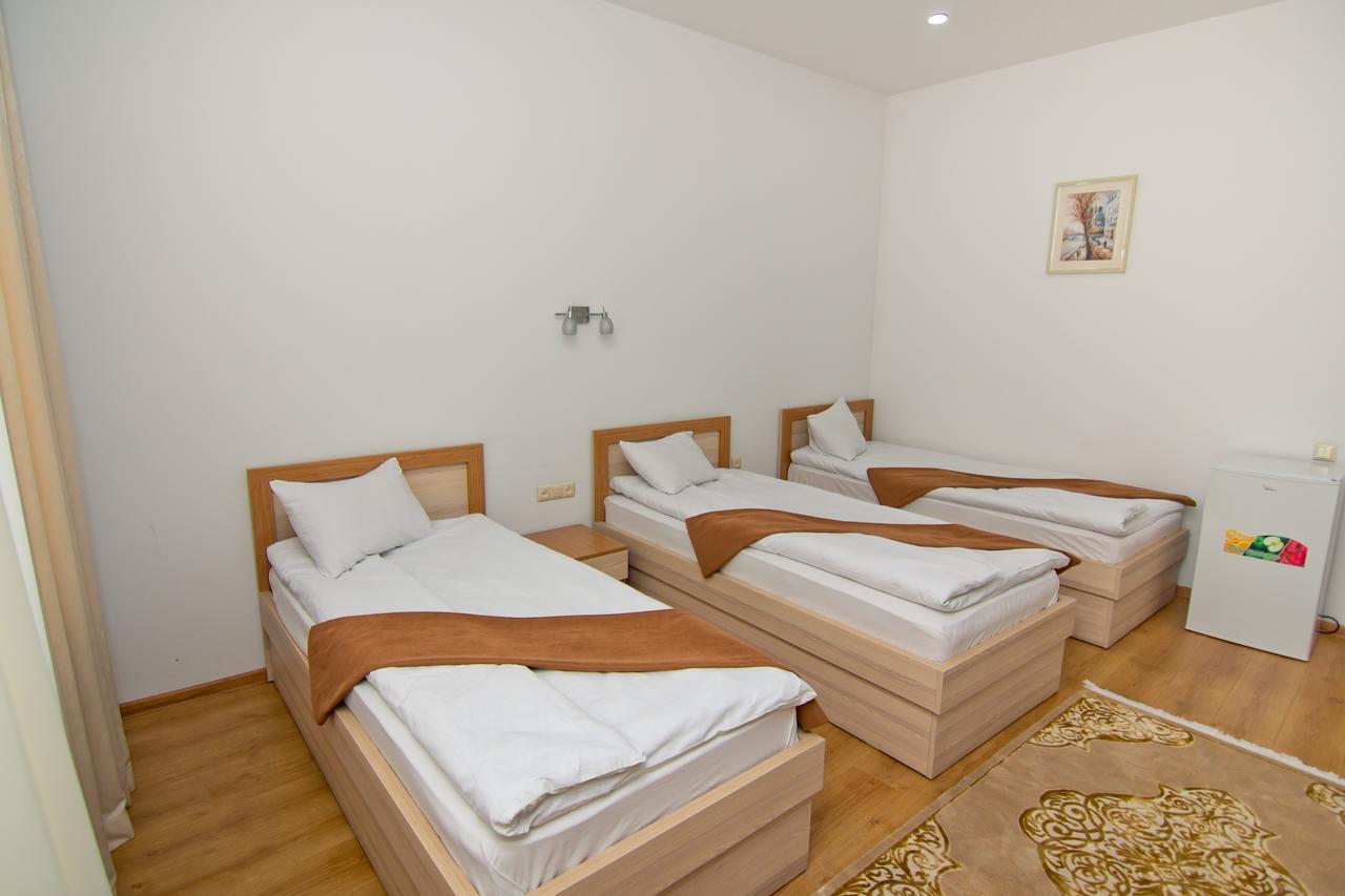 Hotel Marseille باتومي المظهر الخارجي الصورة